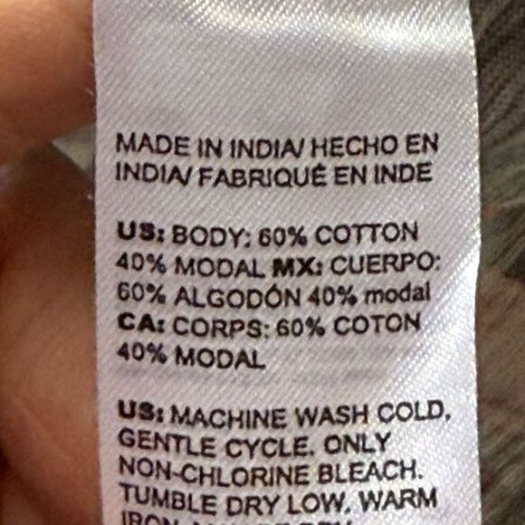 Chico's Colorful Tropical Print Knit top, Size Medium - Picture 9 of 9